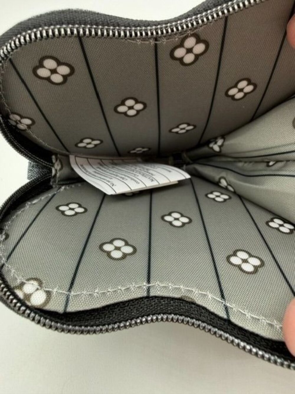 Lug Shimmy SE Heather Grey Quilted Crossbody RFID Organizer Travel Purse + Extra - Picture 10 of 11